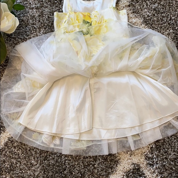 LePink girls dress size 8 from La Bella Boutique - Picture 6 of 6